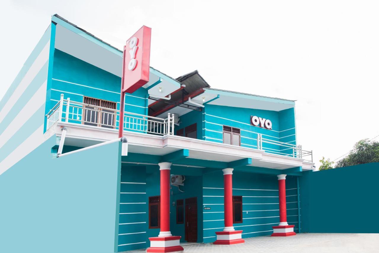 Oyo 1978 Pondok Indah Residence Медан Екстериор снимка