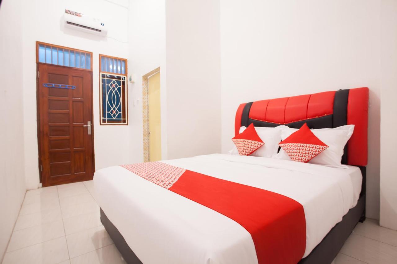 Oyo 1978 Pondok Indah Residence Медан Екстериор снимка