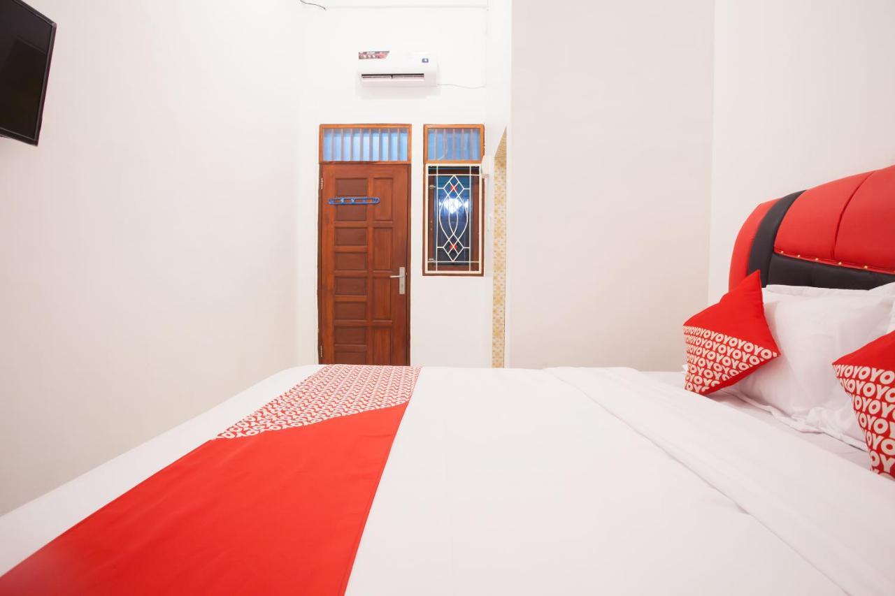 Oyo 1978 Pondok Indah Residence Медан Екстериор снимка